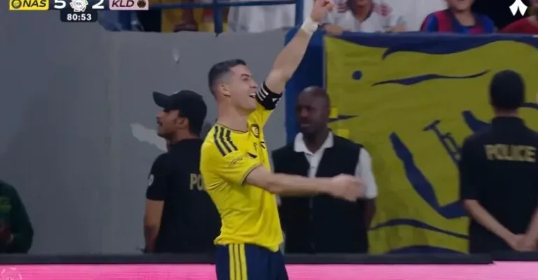 Watch Ronaldo’s INCREDIBLE speed as he raced from the halfway line to score a HISTORIC hat-trick in less than 15 minutes, single-handedly securing Al-Nassr’s victory over Al-Kholood!