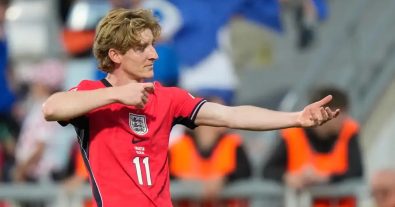 England thank Barcelona! The Barca star still without a club goal leads his country to a historic 7-0.. and Tuchel: he has reached another level
