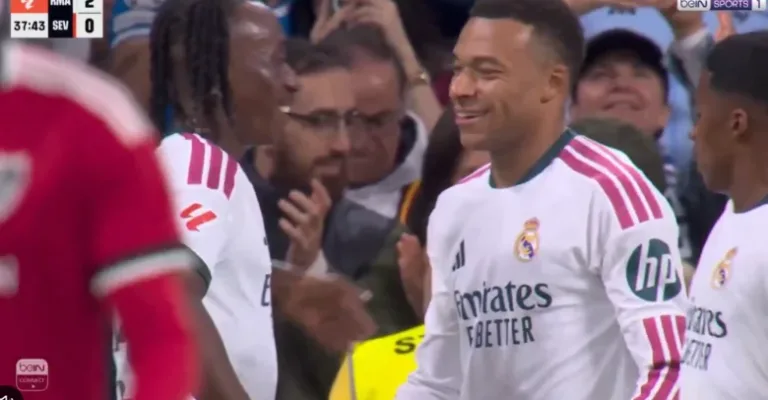 Frenchman Kylian Mbappé Gives Every Striker in the World a Harsh Lesson in How to Score Goals Because of What He Did in This INSANE Scene in Front of Sevilla’s Players.